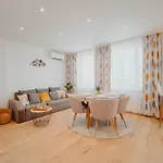 Avenue Center Sea Garden Varna
